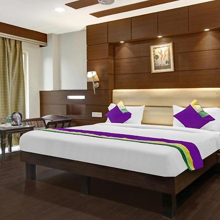 Treebo Trend Elite Hotell New Delhi Exteriör bild