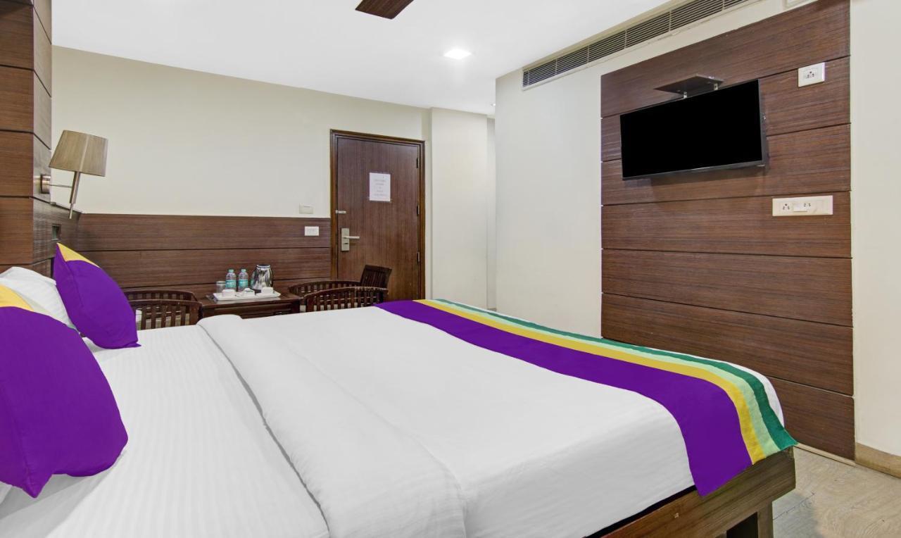 Treebo Trend Elite Hotell New Delhi Exteriör bild