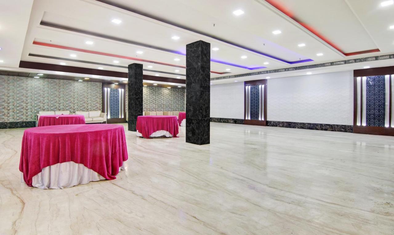 Treebo Trend Elite Hotell New Delhi Exteriör bild