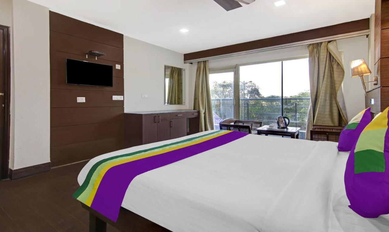 Treebo Trend Elite Hotell New Delhi Exteriör bild