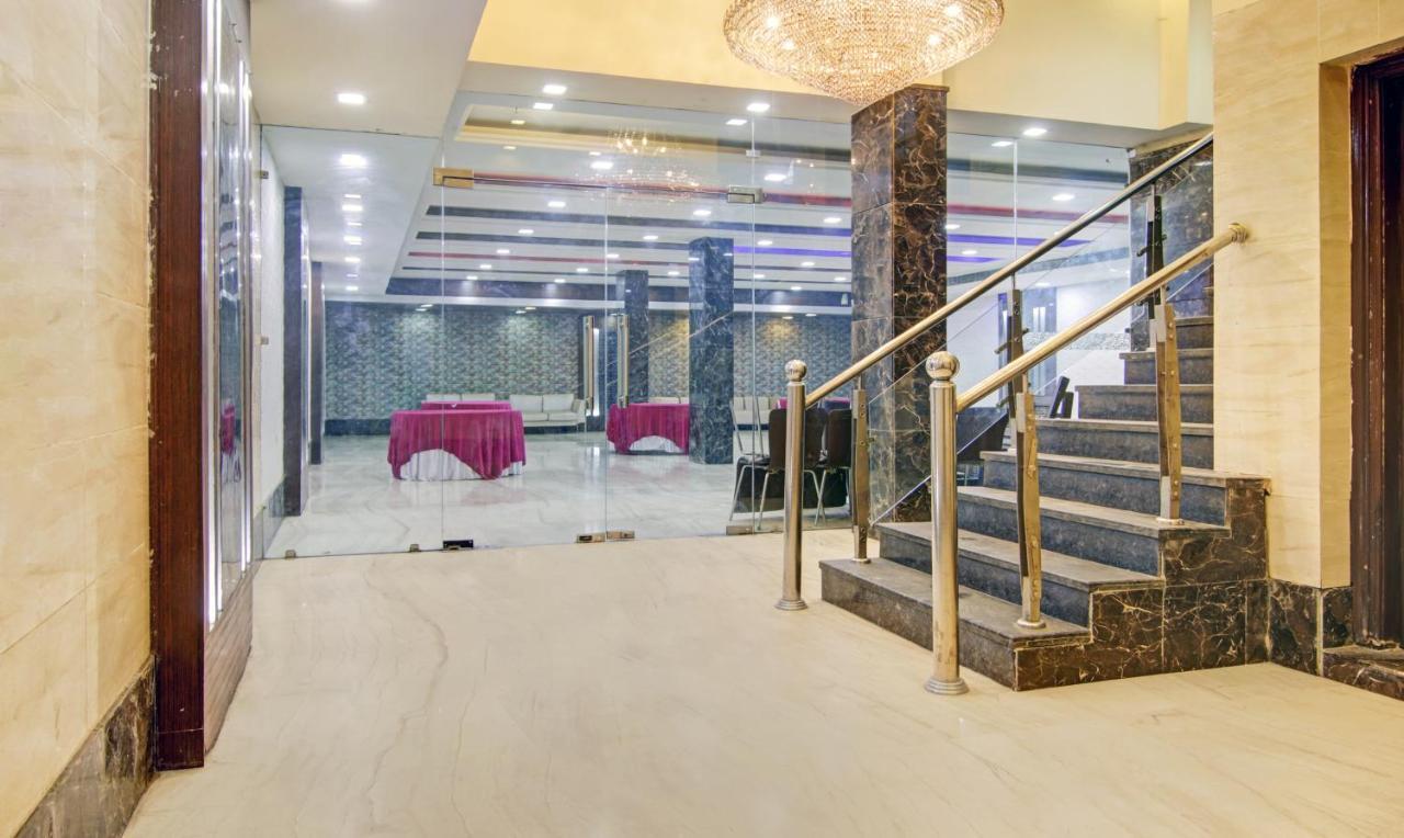 Treebo Trend Elite Hotell New Delhi Exteriör bild