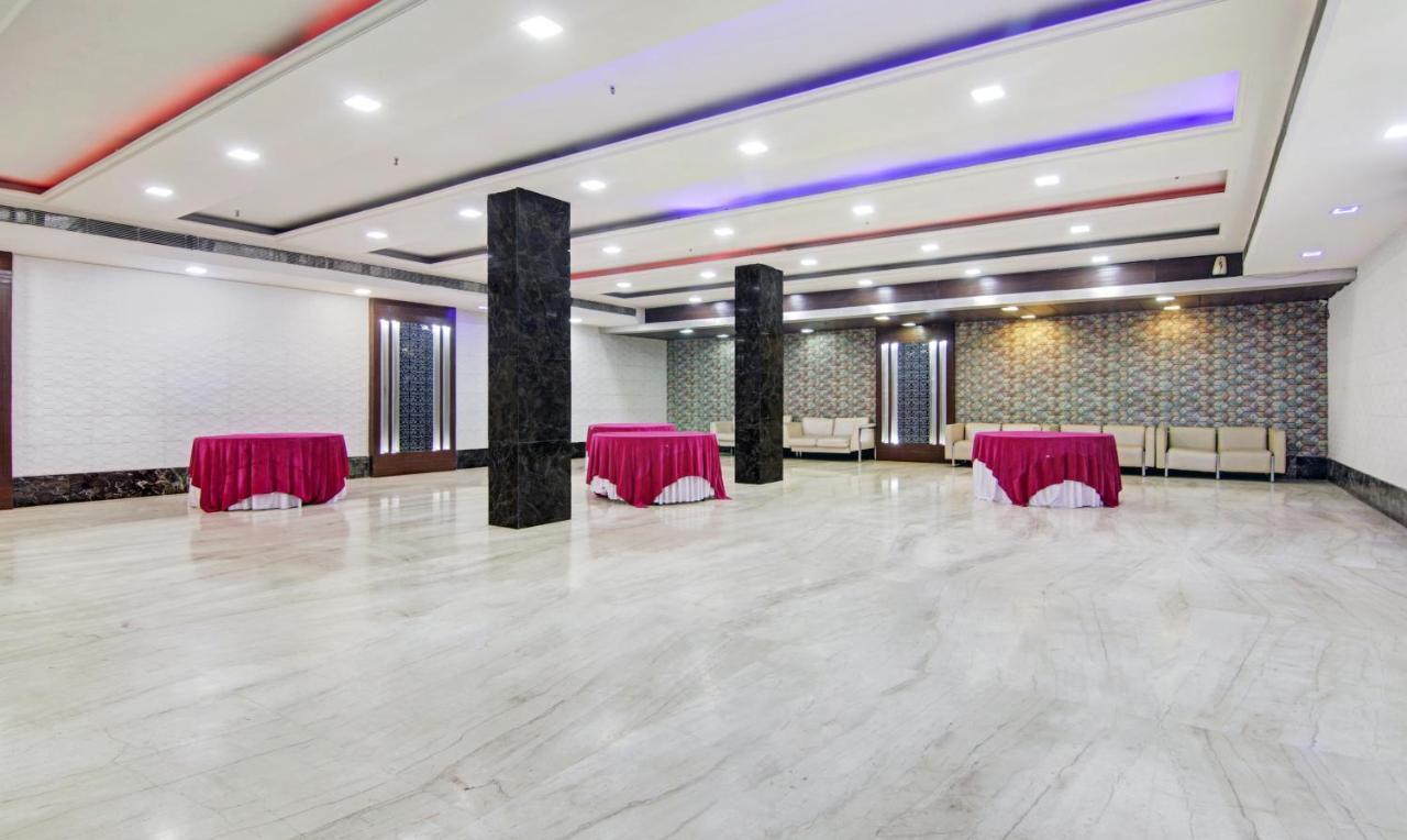 Treebo Trend Elite Hotell New Delhi Exteriör bild