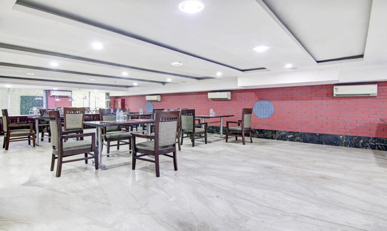 Treebo Trend Elite Hotell New Delhi Exteriör bild
